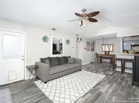 2nd image of 7203 LANSBURY DR