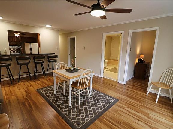 5th image of 208 Kendon Dr