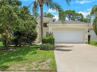 697 Crossfield Cir, Naples, FL 34104