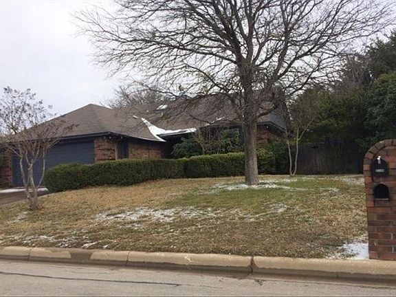 3rd image of 6304 Fern Meadow Dr