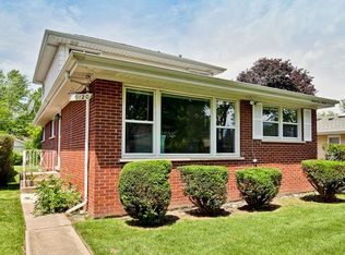 9120 Mango Ave, Morton Grove, IL 60053