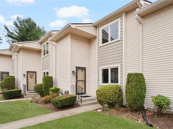 500 E Greenwich Ave APT 116, West Warwick, RI 02893