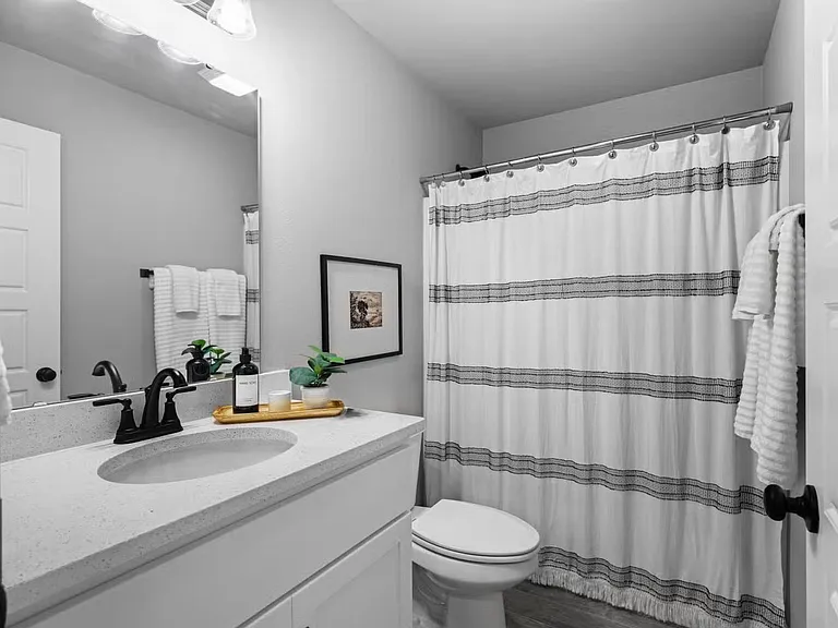 206 SW Vicki St — Photo 10