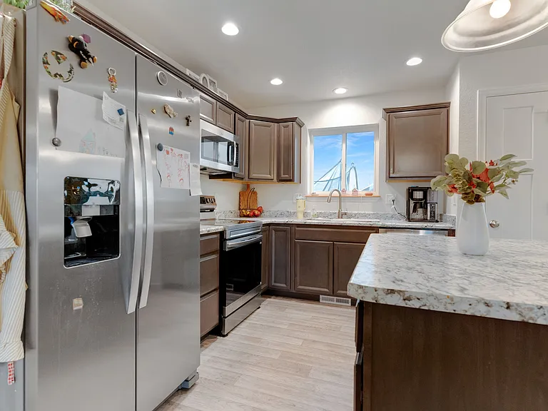 420 S Clarion Dr — Photo 9