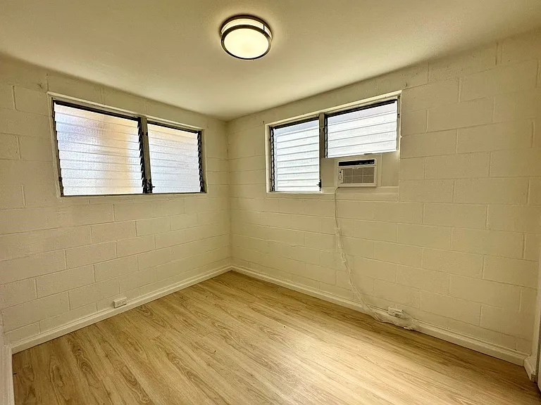 1148 Wilder Ave — Photo 17