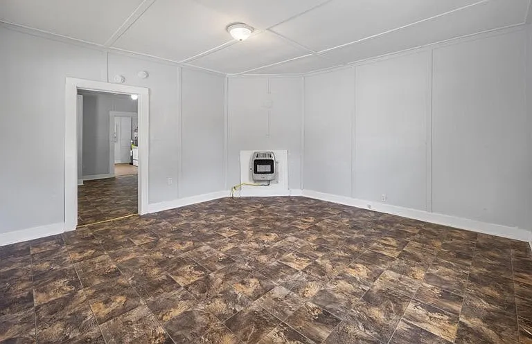 3701 Fairview St SW — Photo 4