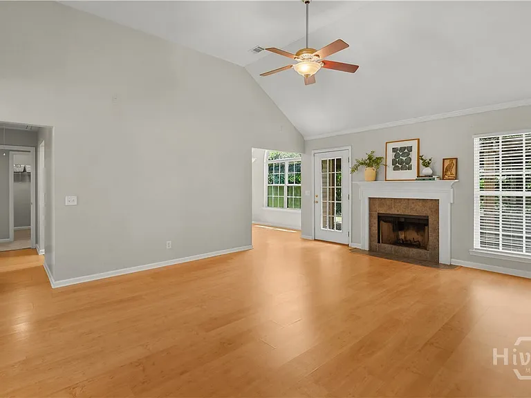 139 Pampas Dr — Photo 7