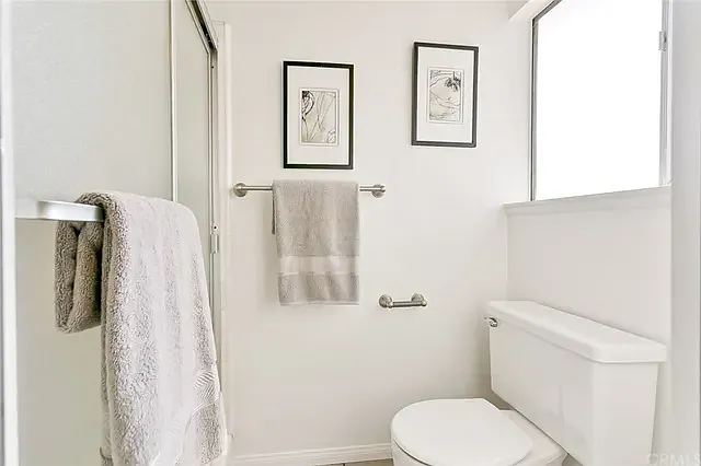 1054 Rolling Hills Dr — Photo 14