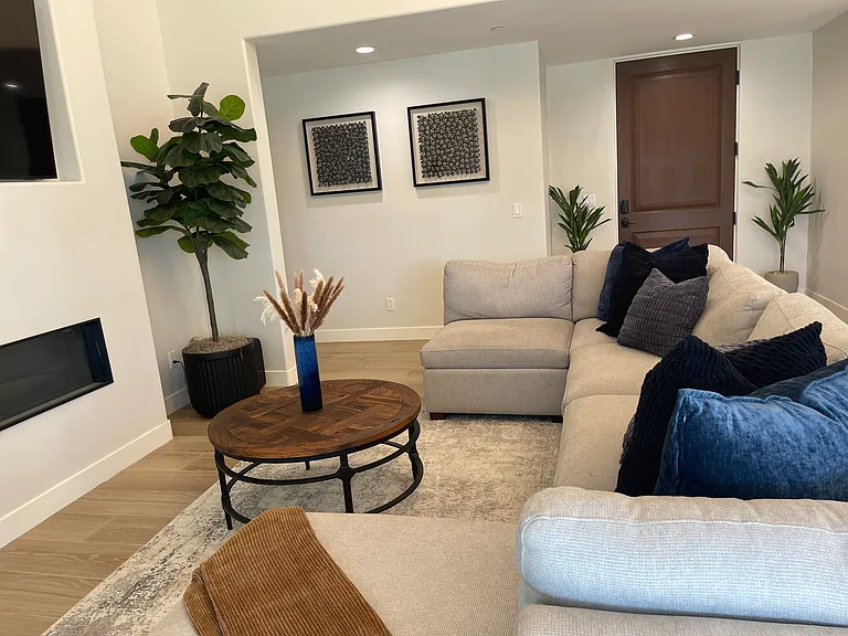 53130 Garza Ct — Photo 10