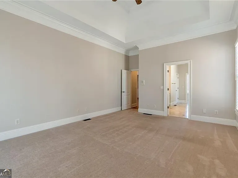 115 Wolf Willow Ct — Photo 20