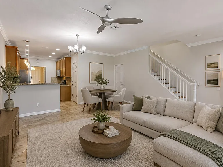 1212 S Community Dr — Photo 6