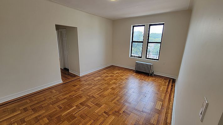 1st image of 8603 102nd St APT 6C