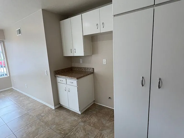 23205 Village 23 — Photo 6