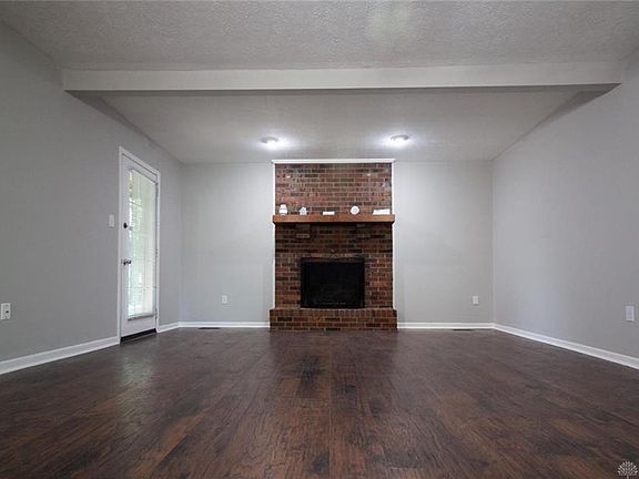 4th image of 2429 Bendel Dr