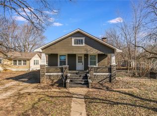 407 E Mason St, Odessa, MO 64076