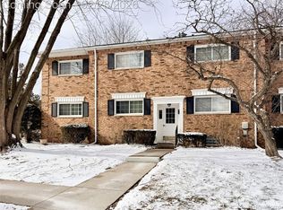 611 E Fox Hills Dr #36, Bloomfield Hills, MI 48304