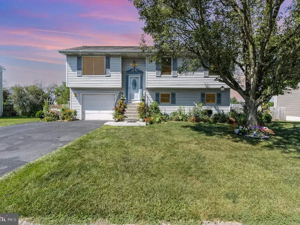 6130 Ann St, Harrisburg, PA 17111