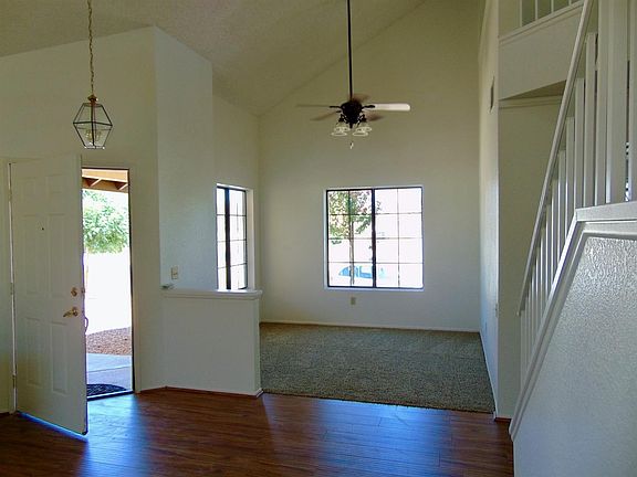 4th image of 12453 Glennaire Pl