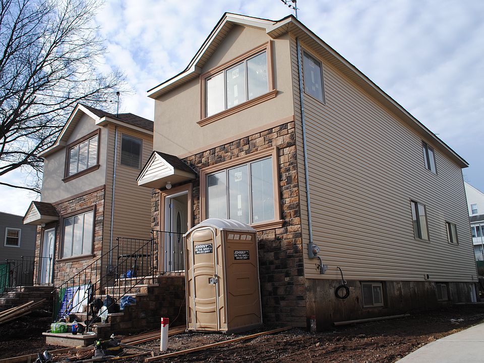 1st image of 129 Maryland Ave