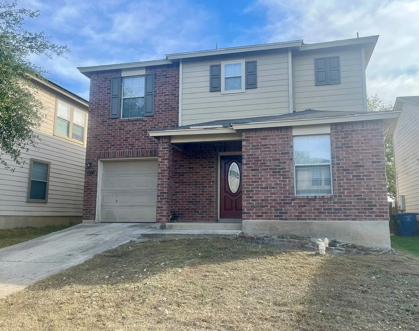 Large 3/2.5 ~ Conveniently located to JBSA Lackland and JBSA Kelly Field Annex ~ Move in Ready! — Photo 1