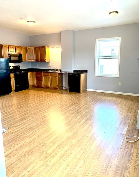 20 S Franklin Street — Photo 3