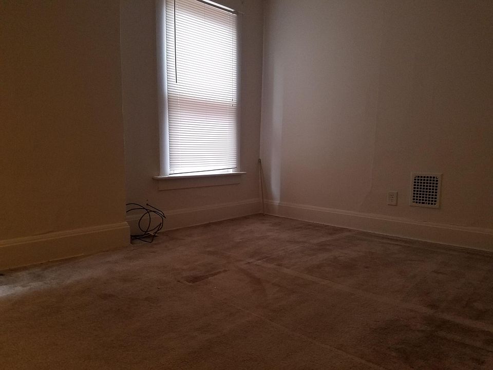 2nd image of 1232 Neil Ave #B