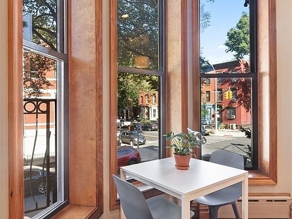 4th image of 378 6th Ave APT 2