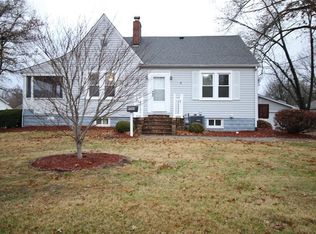 2109 E B St, Belleville, IL 62221