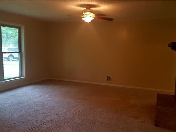 3rd image of 5628 Ceres St