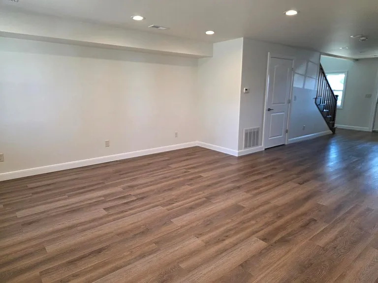 43 W Main St — Photo 5