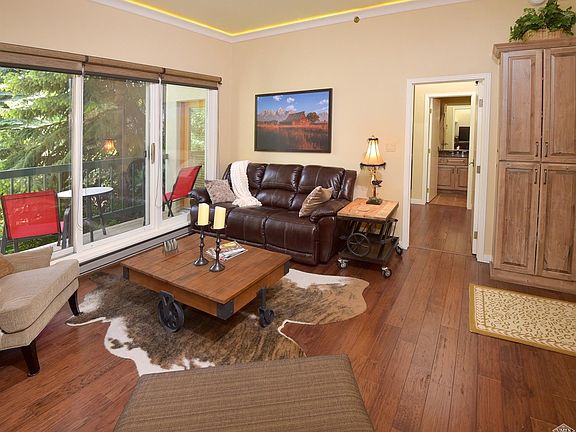 4th image of 1120 Village Rd #108
