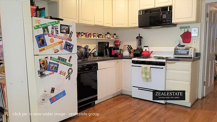 Rented by ZealEstate Group Inc | media 38