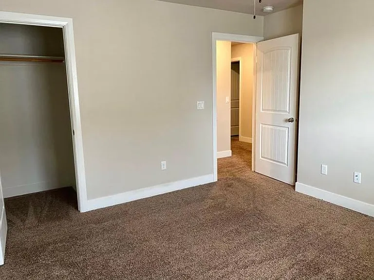 173 E Fiddlers Canyon Rd #60 — Photo 23