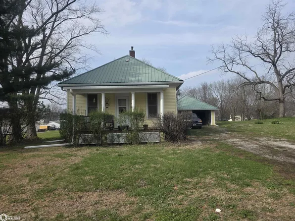 611 W Monroe Ave, Fairfield, IA 52556