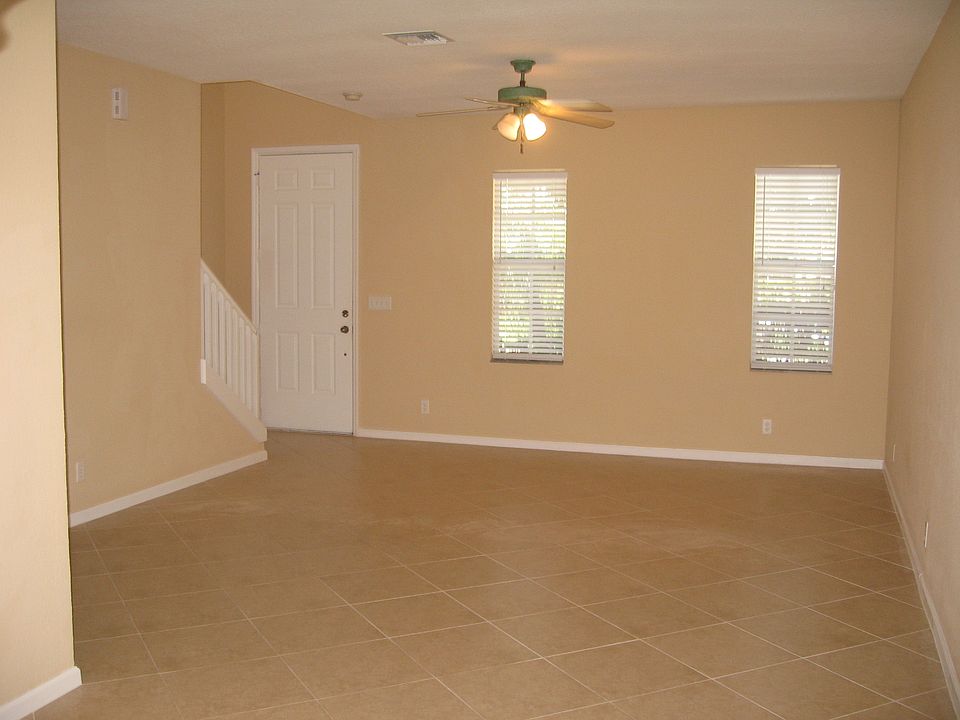 1st image of 2526 SE Pineland Dr