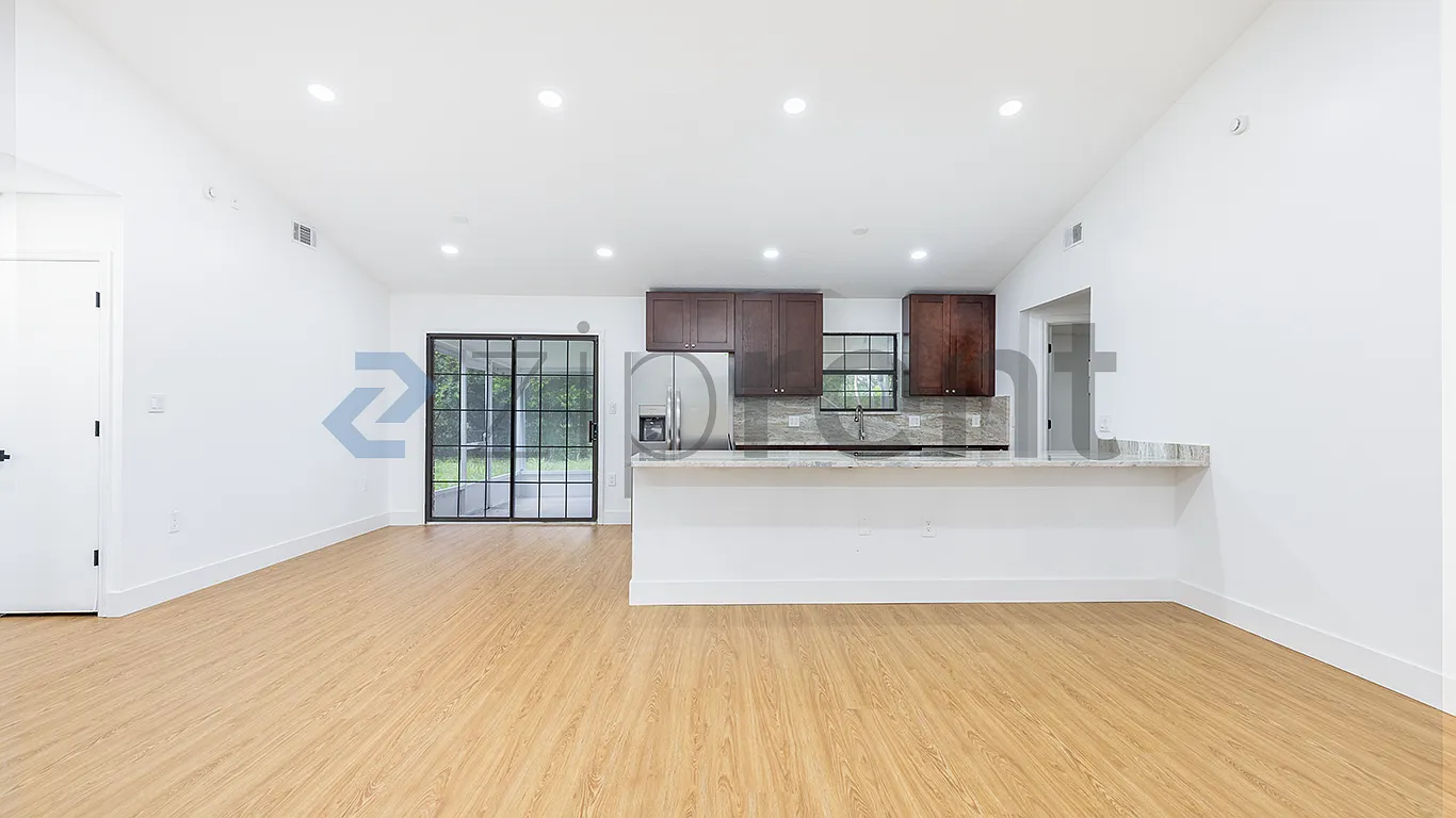 Port St John Unit 3 — Photo 3
