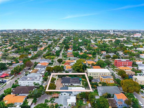 2nd image of 1761 SW 14th St