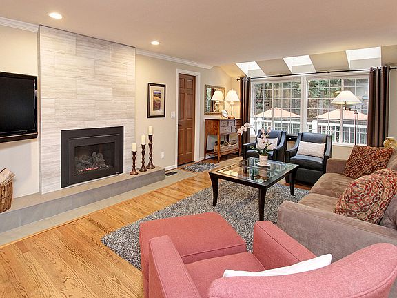 2nd image of 18230 NE 146th Way