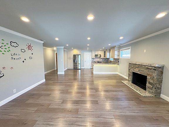 Living room 1