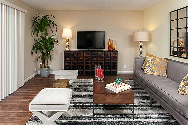 Madera Valley Apartments — Photo 2