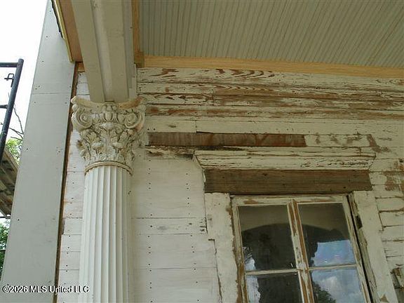 5th image of 502 N Railroad Ave