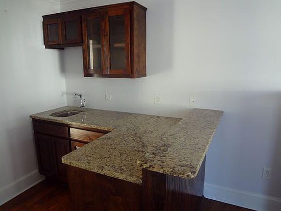 4th image of 217 Poete St #217
