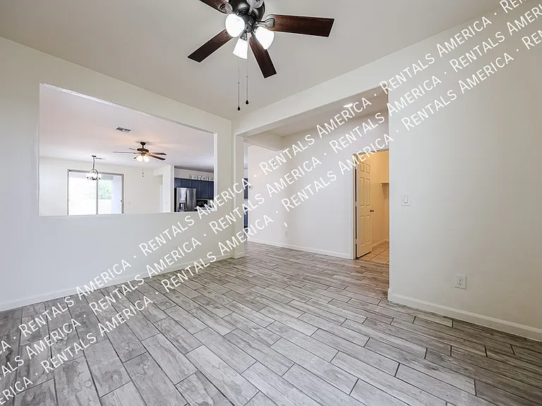 9820 W Sanna St — Photo 33
