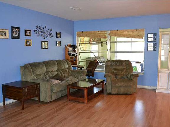 4th image of 904 Sevard Ave