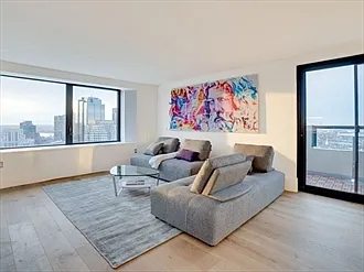 65 E India Row #B — Photo 4