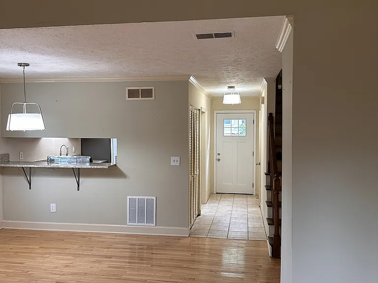 1701 Cumberland Valley Dr SE #1 — Photo 4