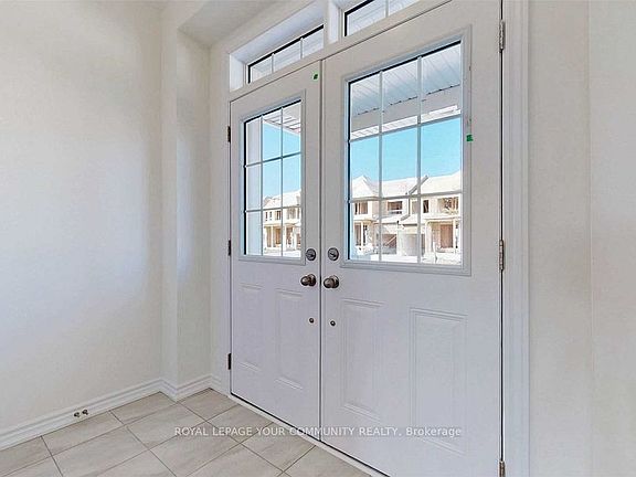3rd image of 63 Valleybrook Rd