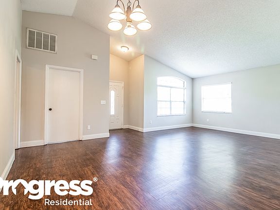 5th image of 140 Hidden Springs Cir