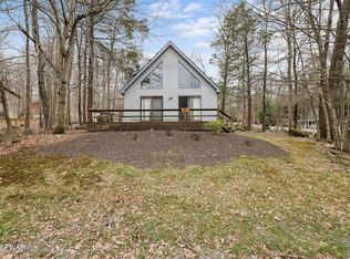 1001 Fawnwood Ter, Lake Ariel, PA 18436