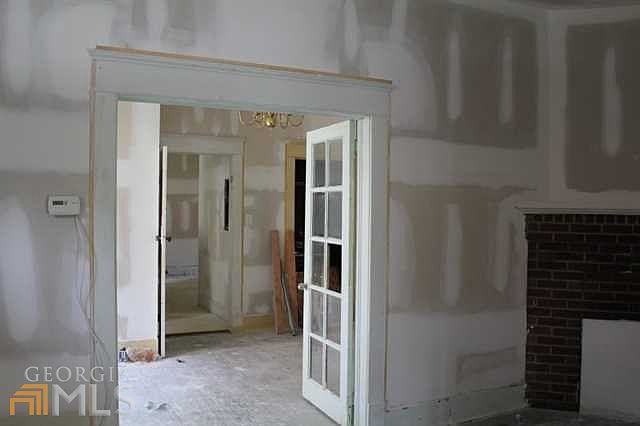 2nd image of 578 Moreland Ave